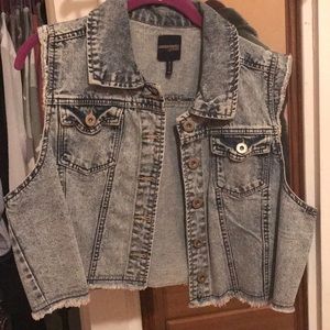 Cropped Jean Vest